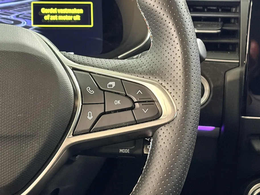 Renault Arkana 145PK E-Tech Full Hybrid Esprit Alpine Automaat | Navi | Camera | Digital Cockpit | Stoelverwarming | Apple CarPlay/Android Auto | 19' Lichtmetalen Velgen | Climate Control | Adaptive Cruise Control |