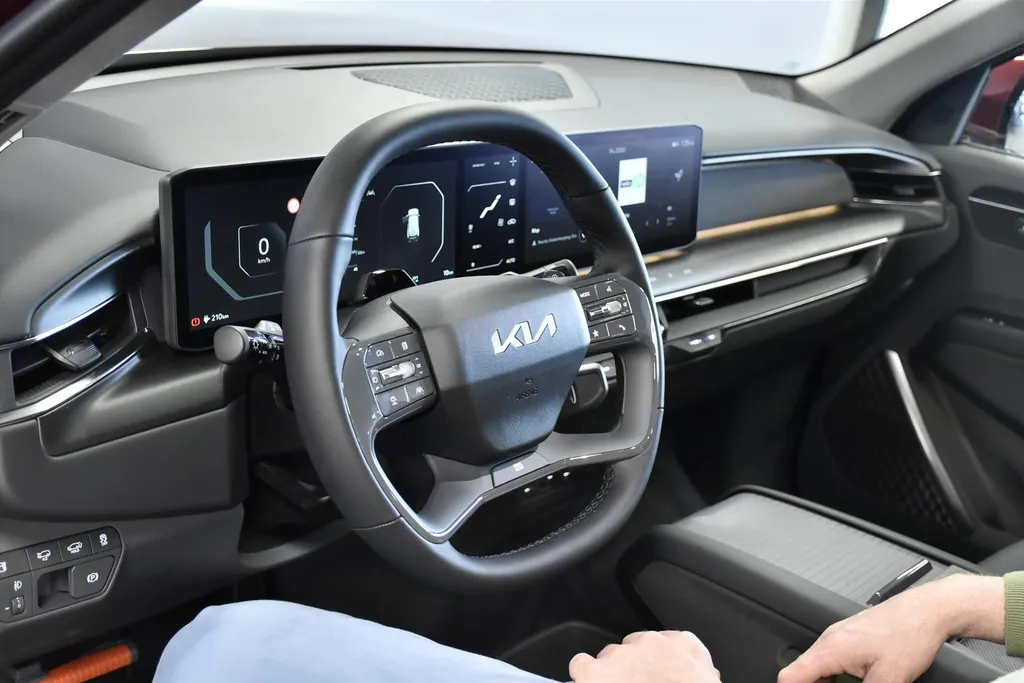 Kia EV9 99,8kWh 204pk RWD Air NIEUW - SNEL LEVERBAAR