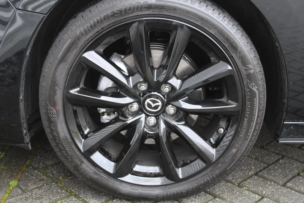 Mazda 3 2.0 e-SkyActiv-X M Hybrid 6MT 186PK Homura | BTW Auto | Navi | Adap. Cruise | Camera | HUD | 18' LM |