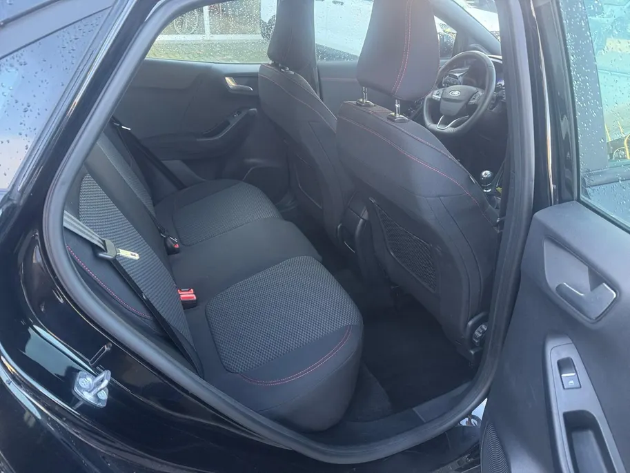 Ford Puma 1.0 EcoBoost Hybrid ST-Line | Stoel/Stuurverwarming | Apple Carplay/Android Auto | Parkeersensoren | Climate Control | Cruise Control | Navigatie