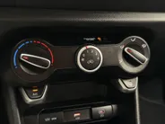 Kia Picanto 1.0 DPI DynamicPlusLine | Navi | Achteruitrijcamera | Parkeersensoren achter | Apple/Android carplay | Cruise control | LED | Privacy glass | LMV