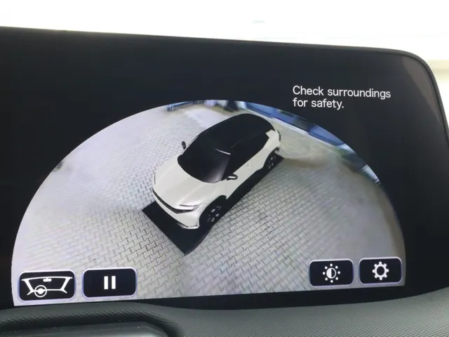 Toyota Urban Cruiser Executive 61 kWh | Panoramdak | 360 Camera | Stuur/Stoel Verwarming |