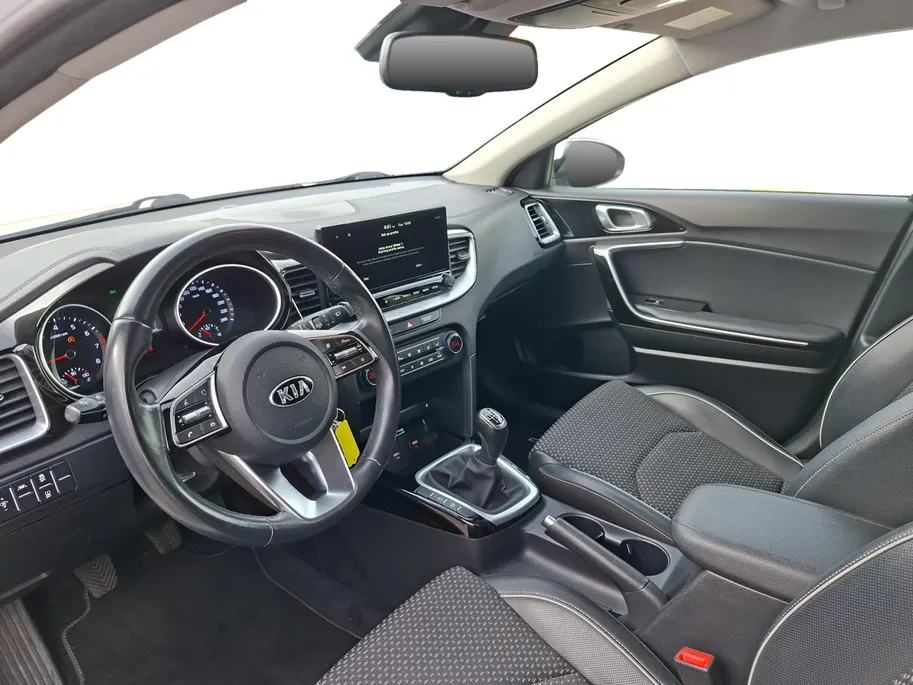 Kia Ceed Sportswagon 1.0 T-GDi DynamicPlusLine | Dealeronderhouden | Navigatie | Achteruit rij camera | Half - leer