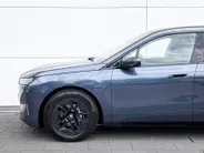 BMW iX xDrive45 101 kWh