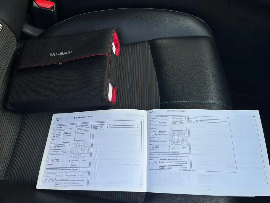 Nissan Leaf Tekna 40 kWh | 360 graden camera | Stoelverwarming | Climate Control | Bose audio