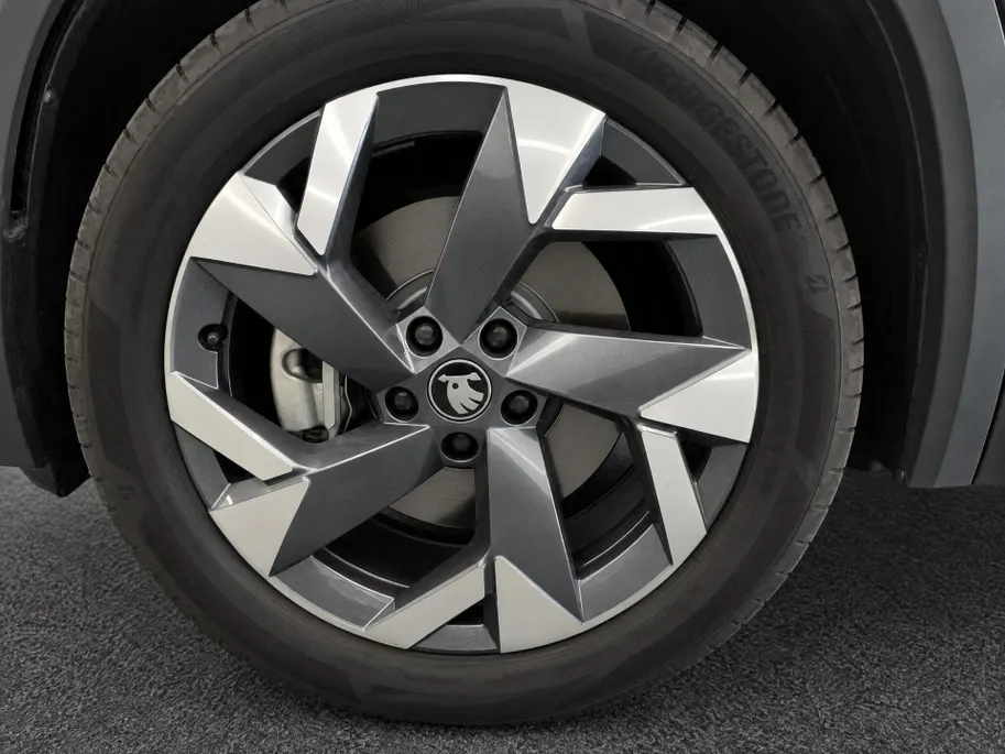 Škoda Kodiaq 1.5 TSI 204pk DSG PHEV Sportline Business · Panoramadak · Alarm · Wegklapbare Trekhaak · Elek. Voorstoel · 19'' Inch · Garantie t/m 06-07-2030 of 100.000km