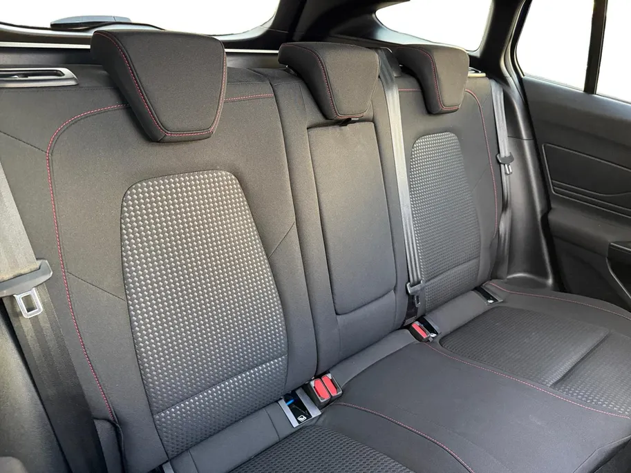 Ford Focus Wagon 1.0 EcoBoost Hybrid ST Line X | Winter Pack | Driver Assistance Pack | Panormadak | Apple Carplay & Android Auto | Navigatiesysteem |