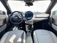 MINI Cooper 3-deurs Electric Cooper E Favoured L 40.7 kWh