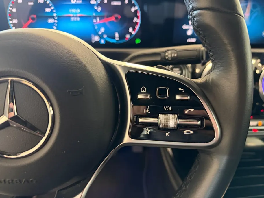Mercedes-Benz CLA 180 AUTOMAAT | LUXURY LINE | APPLE CARPLAY | NL-AUTO |