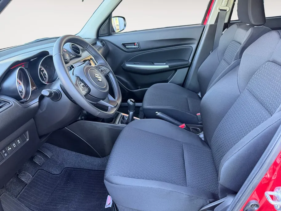 Suzuki Swift 1.2 Style Smart Hybrid | Climate Control | Camera | Navigatie | Stoelverwarming |