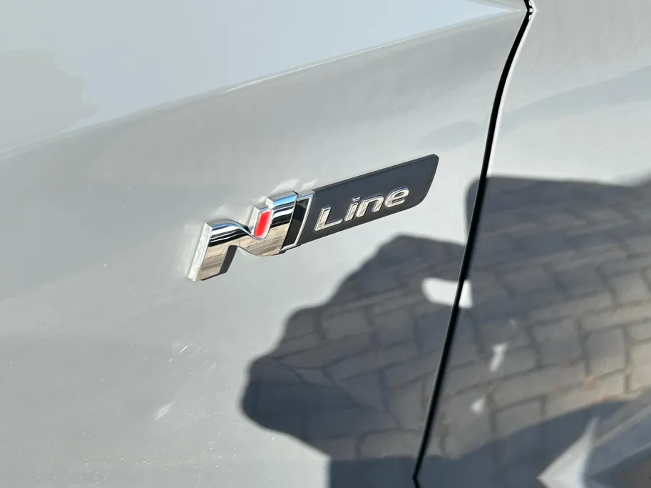 Hyundai Tucson 1.6 T-GDI N-Line AUTOMAAT, Super nette gave uitvoering, Zeer veel opties! NU RIJKLAARPRIJS incl. 1 JAAR GARANTIE!! Premiumpakket GRATIS!