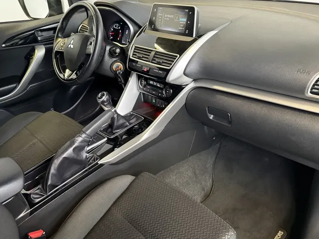 Mitsubishi Eclipse Cross 1.5 DI-T Pure Carplay | Trekhaak