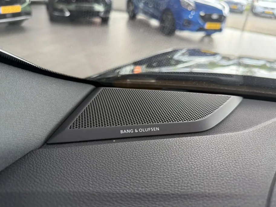 Audi Q3 Sportback 45 TFSI quattro edition one Black Pack - Pano-schuif/kanteldak - Trekhaak