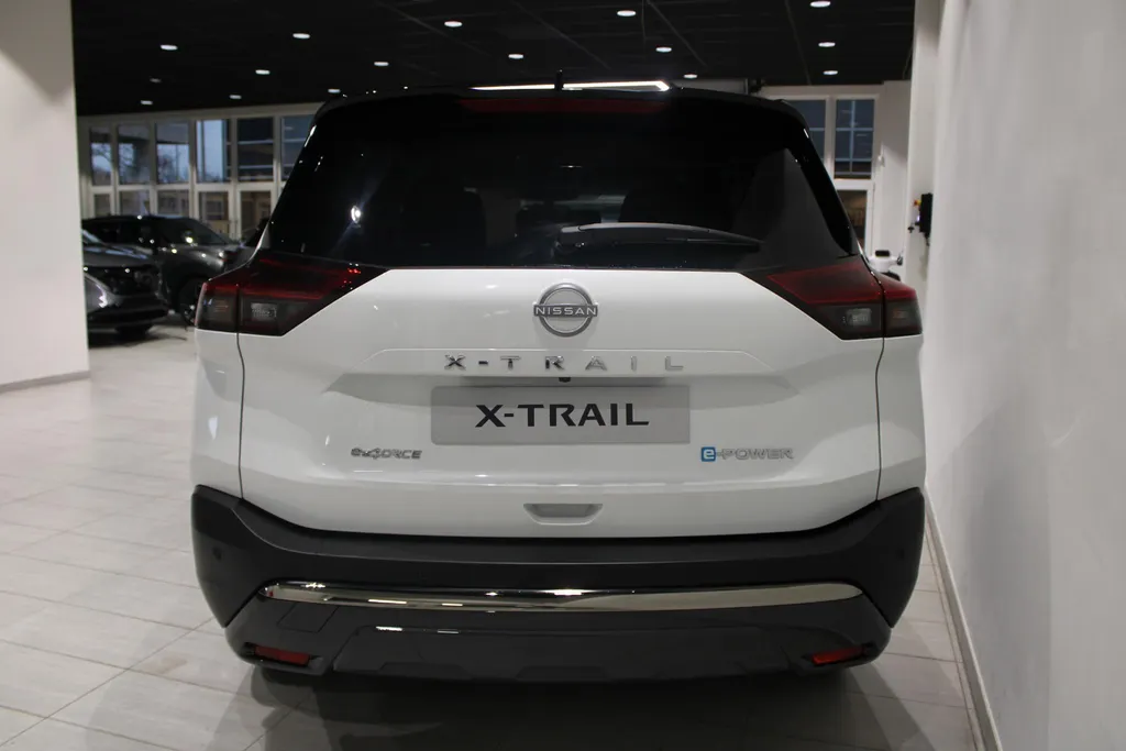 Nissan X-Trail 1.5 e-4orce N-Trek 4WD 7 persoons | €5.500,= VOORRAAD KORTING |