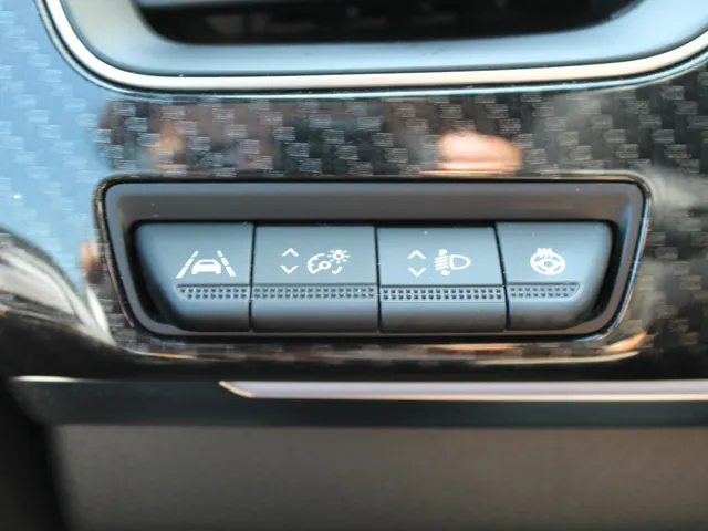 Renault Arkana 1.6 E-Tech Hybrid 145 R.S. Line | navigatie | lederen bekleding | BOSE audio