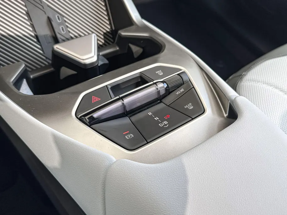 BMW iX3 40 eDrive 83 kWh