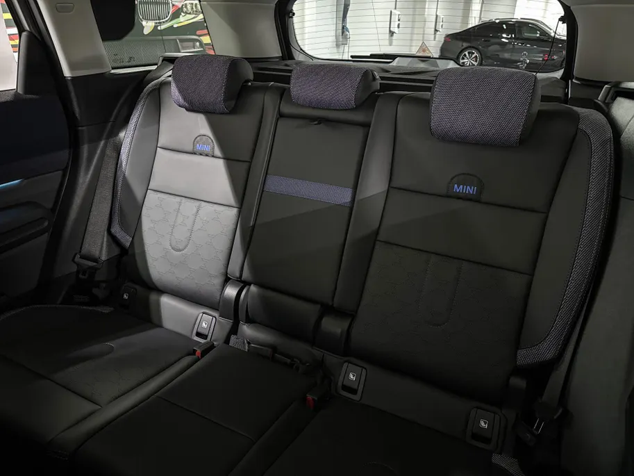 MINI Countryman C