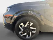 Opel Mokka 1.2 Turbo Ultimate | NIEUWSTAAT! | 4 seizoensbanden | Trekhaak| Comfort-pakket| Apple Carplay/Android Auto|12 maanden Bovag Garantie|