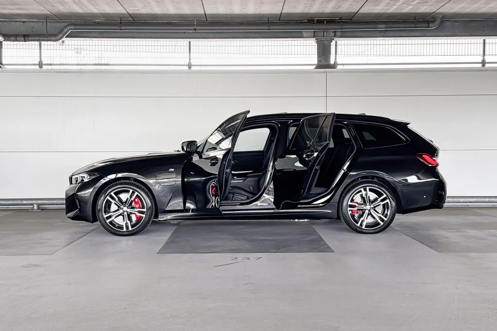 BMW 3 Serie Touring 330e
