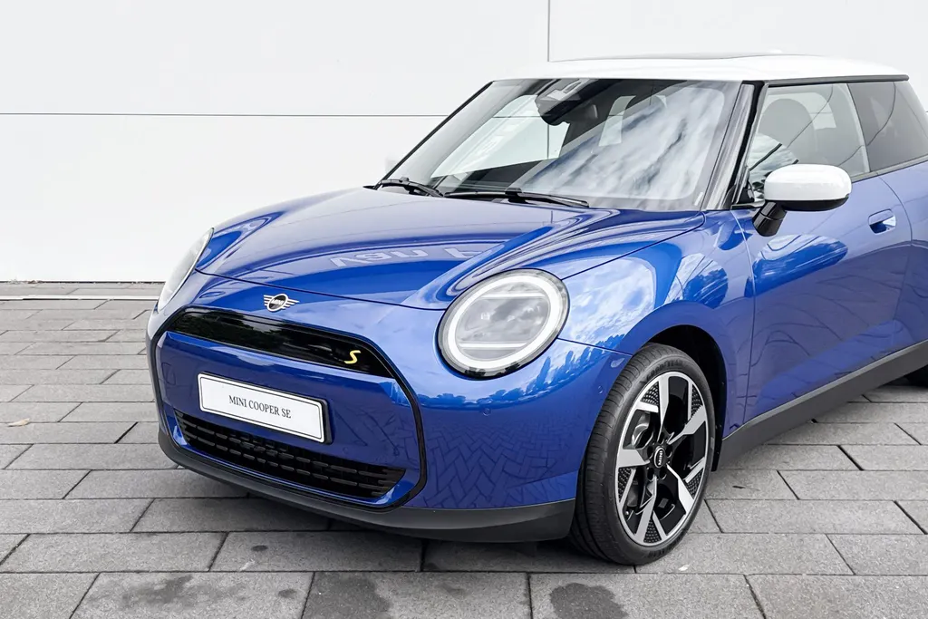 MINI Cooper 3-deurs Electric Cooper SE Classic M 54.2 kWh