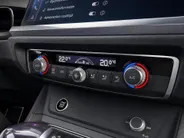 Audi Q3 45 TFSIe 180kW/245PK S Line · Panoramadak · Camera · Apple/Android Car Play · Drive select · Leder/stof