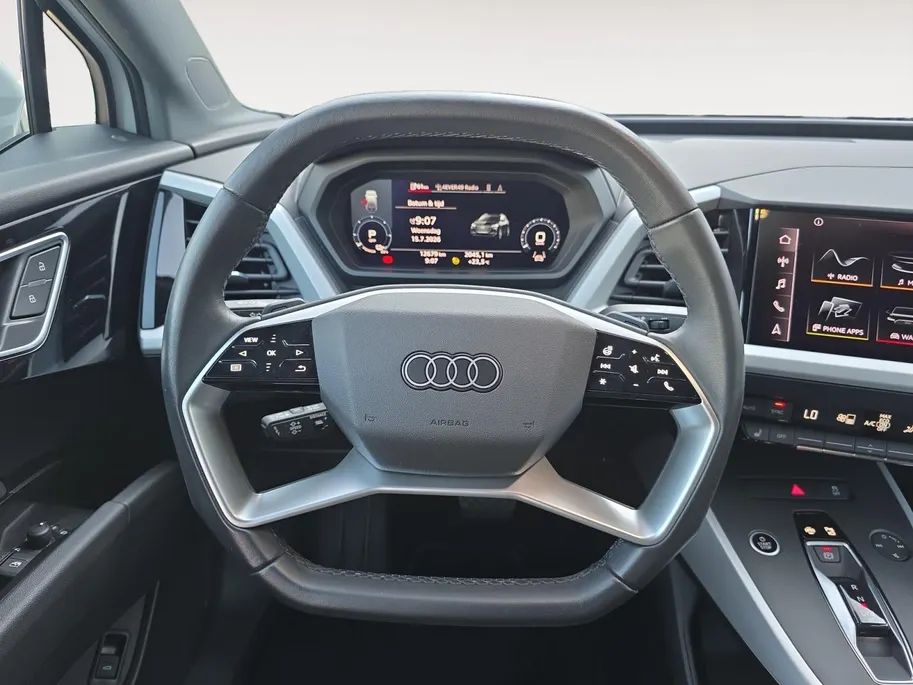 Audi Q4 e-tron 35 Launch edition Advanced 55 kWh | 1e Eigenaar | Dealer onderhouden | Android Auto/ Apple Carplay | Adaptieve Cruise Control | Dodehoekdetectie | Navigatie pack | 20'' velgen | 12 maanden garantie