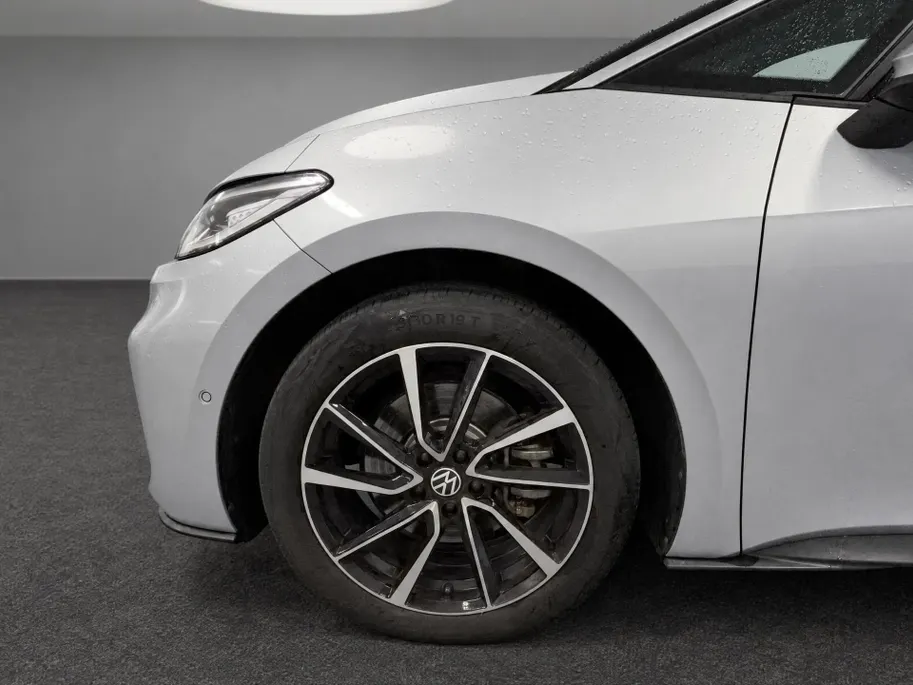 Volkswagen ID.3 204pk Pro S Business 77 kWh · SOH 94,4% · 360 Camera · Elek. Voorstoelen · Apple/Android Car Play · Dodehoek Detectie · Sportstoelen · 19'' Inch ·
