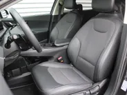 Kia EV6 Air 84 kWh | Stuur-/stoelverwarming | Camera | Cruise adapt. | Telefoonlader | Clima | Navi | 19' LM | LED | Apple Carplay/Android Auto |