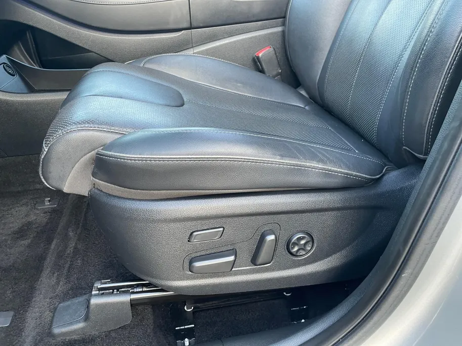 Hyundai Santa Fe 1.6 T-GDI PHEV Premium Sky 7p. | Schuif- kanteldak | Navi | Leder | Elek. stoelverstelling