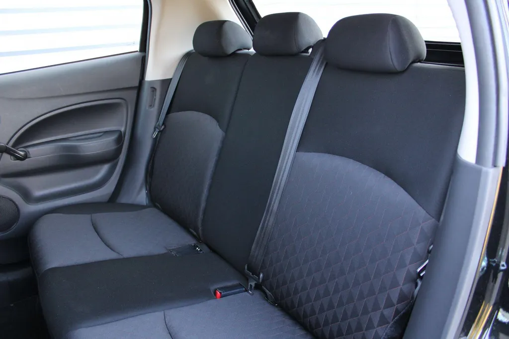 Mitsubishi Space Star 1.0 Cool+ | 15' LM Velgen | Airco | 5 Jaar Garantie |