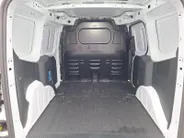 Ford E-Transit Cour. Trend 44 kWh | 0,99% Financial lease ! |Nieuw te bestellen | Trekhaak | Winterpack | Camera | Climate Control | Reservewiel | Apple Carplay&Android Auto | Parkeersensoren | Cruisecontrol |