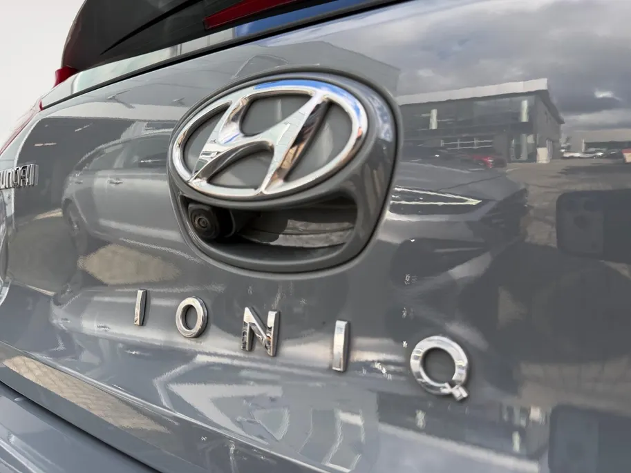 Hyundai IONIQ 1.6 GDi Hybrid i-Motion | Nette auto | Dealer onderhouden | Achteruitrijcamera | Apple CarPlay & Android Auto | Climate control |