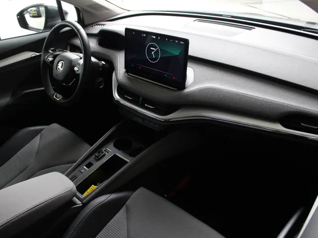 Škoda Enyaq iV 60 Navigatie | Parkeercamera | Climate Control | Cruise Control | 92% SoH