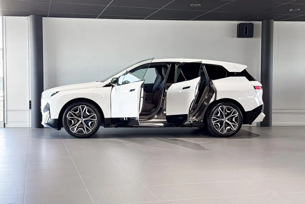 BMW iX xDrive50 Sport Edition 112 kWh