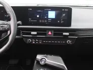 Kia EV6 Air 84 kWh | Stuur-/stoelverwarming | Camera | Cruise adapt. | Telefoonlader | Clima | Navi | 19' LM | LED | Apple Carplay/Android Auto |
