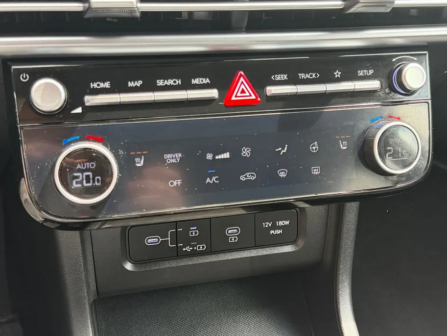 Hyundai Tucson 1.6 T-GDI HEV Comfort Smart | Navigatie| Stoel verwarming| Licht metalen velgen | Automaat | Stuur verwarming| Camera