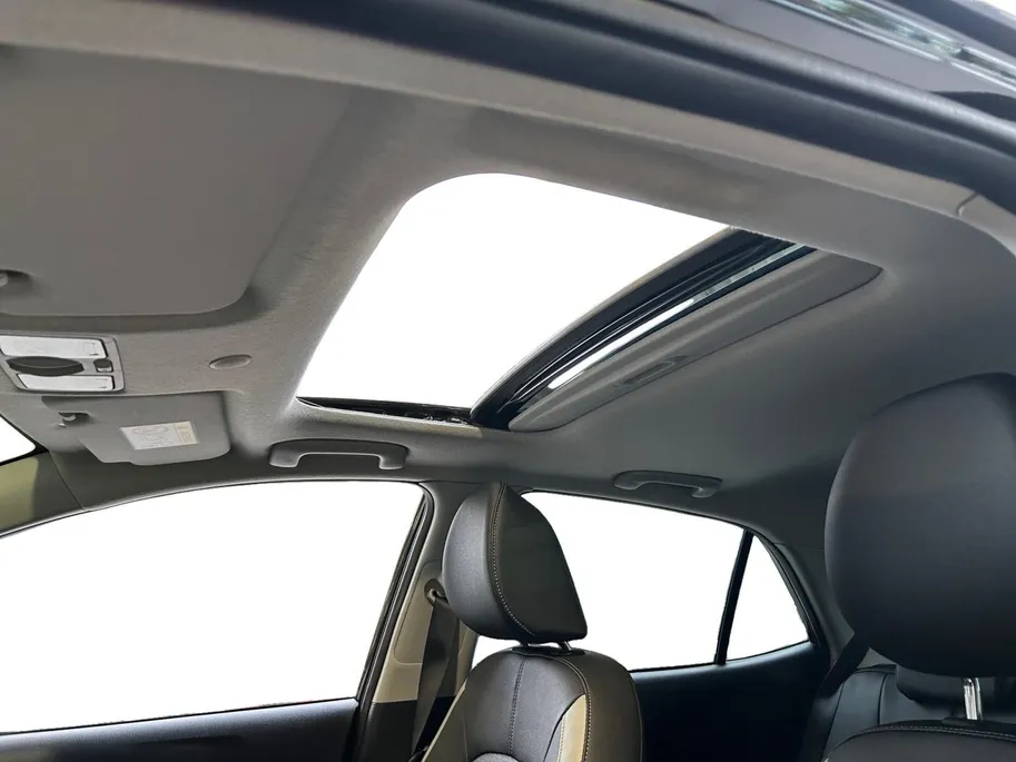 Kia Picanto 1.0 DPI GT-Line Automaat | Apple Carplay / Android Auto | Navigatiesysteem | Stoel + Stuurverwarming | Elektrisch Bedienbaar Schuif / Kanteldak | Parkeersensoren + Camera Achter | Cruise Control | Dodehoekdetectie + Correctie | Lichtsensor | 16'Lichtmetal