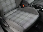 Volkswagen Golf 1.5 eHybrid GTE · Panoramadak · Camera · Inklap. Trekhaak · Matrix LED · Head-Up Display · Dynamic Chassis Control · Garantie t/m 17-07-2030 of 100.000km