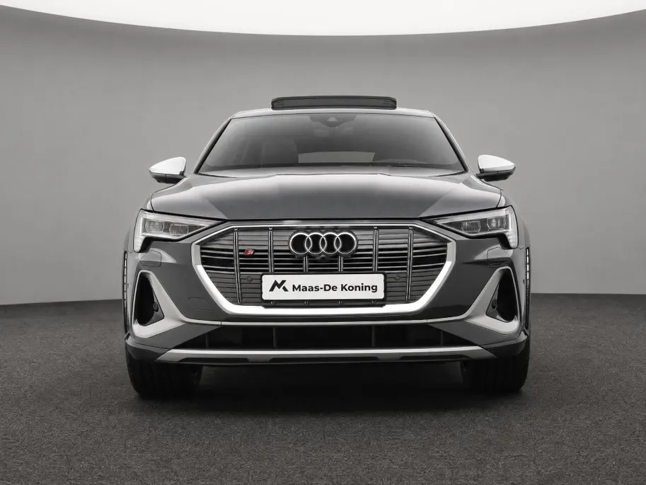 Audi e-tron S 503pk Quattro 95 kWh · SOH 95,3% · Panoramadak · Stoelventilatie · Luchtvering · 360gr. Camera · Elek. Voorstoelen · B&O Audio · 21'' Inch · Leder · EXTRA INRUILKORTING ·