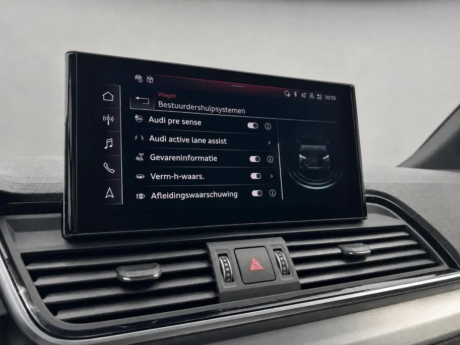 Audi Q5 50 TFSIe 299PK S-tronic S Line · Panoramadak · Camera ·  Luchtvering · Apple/Android Car Play · Keyless · 20'' Inch · Garantie t/m 28-05-2028 of 80000km.