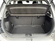 Suzuki Swift 1.2 Comfort Sport | 17 inch | Zwarte logo's | Carbon spiegels | Sharkfin antenne | Carplay | Adapt. Cruise | Navi | Keyless start
