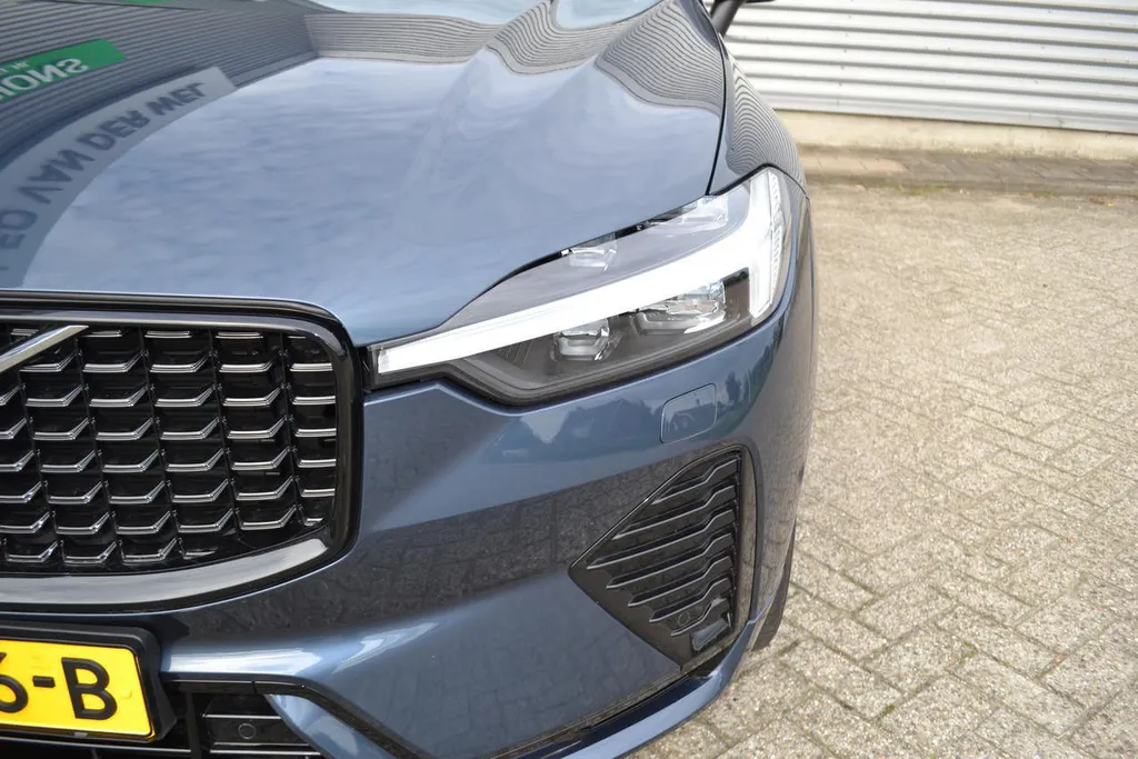 Volvo XC60 2.0 T8 PLUG-IN HYBRID AWD ULTIMATE