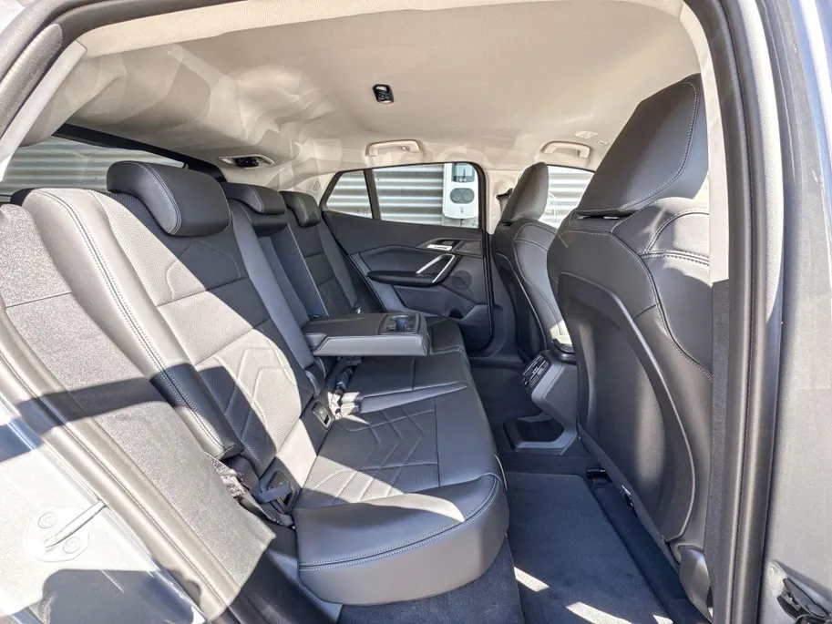 BMW iX2 eDrive20 67 kWh