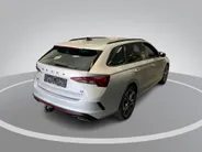 Škoda Octavia Combi 1.4 TSI RS iV PHEV 245pk DSG Business · Camera · Inklap. Trekhaak · Head-Up Display · Elek. Stoelen + Geheugen & Massage · Stuur- & Stoelverwarming ·
