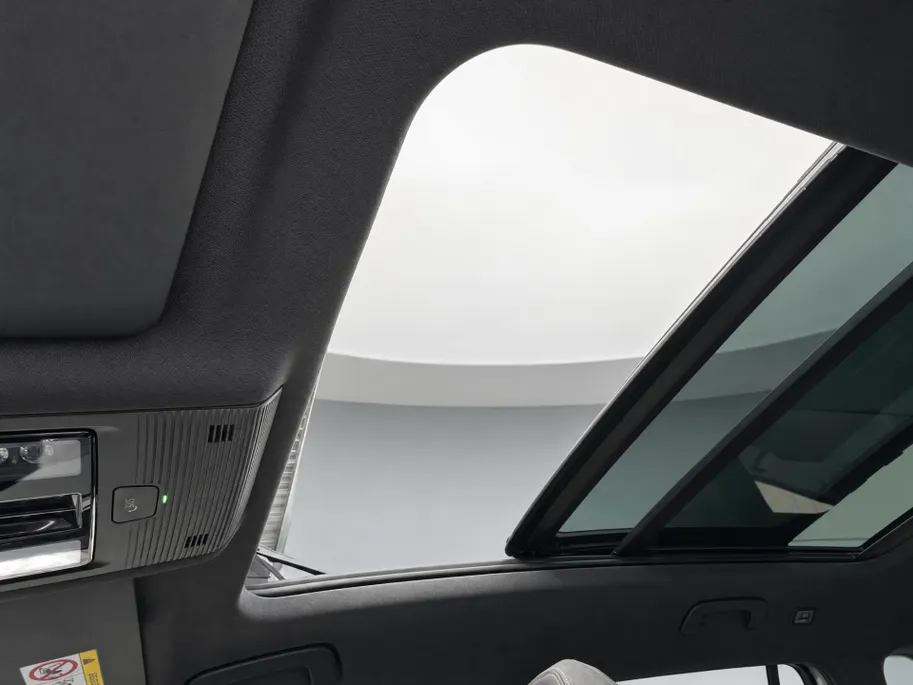 Škoda Kodiaq 1.5 TSI 204pk DSG PHEV Sportline Business · Panoramadak · Camera · Wegklapbare Trekhaak · Keyless · Elek. Voorstoel · 19'' Inch · Garantie t/m 29-06-2030 of 100.000km