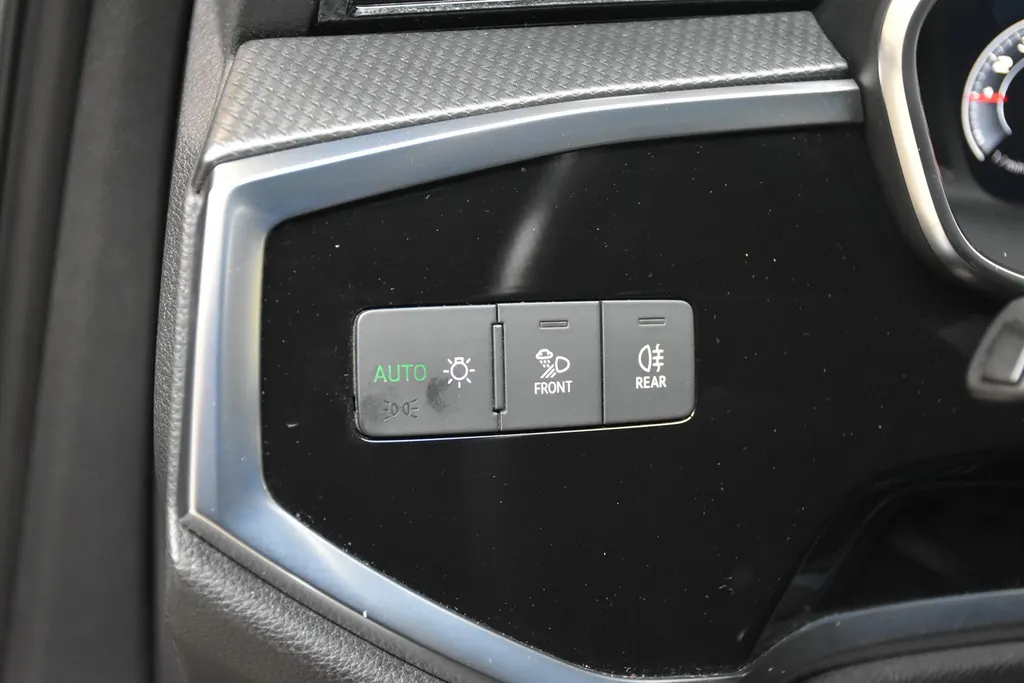 Audi Q3 35 TFSI S Edition S-Line |Virtual Cockpit |Trekhaak |50dkm