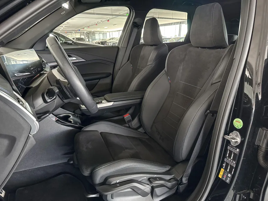 BMW iX1 xDrive30 Launch Edition 67 kWh