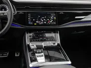 Audi Q8 55 TFSI e quattro Pro Line S 394 PK · 22' LM Velgen · Glazen panorama dak · B&O Premium 3D · Assist. plus, remote park · Stoelventilatie + Massage · Trekhaak · Servosluiting