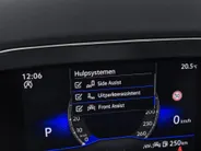 Volkswagen T-Cross 1.5TSI 150PK R-Line DSG · Trekhaak · Camera · Navigatie · Apple/Android Car Play · Stoelverwarming · Garantie t/m 01-10-2025