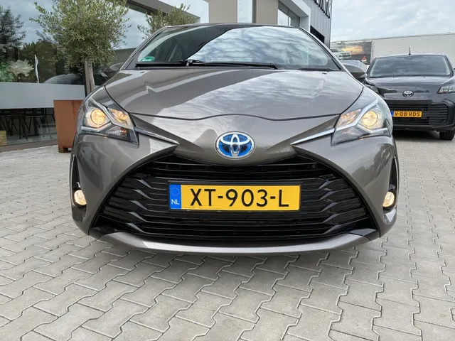 Toyota Yaris 1.5 Hybride Design Sp.| Trekhaak | Navi